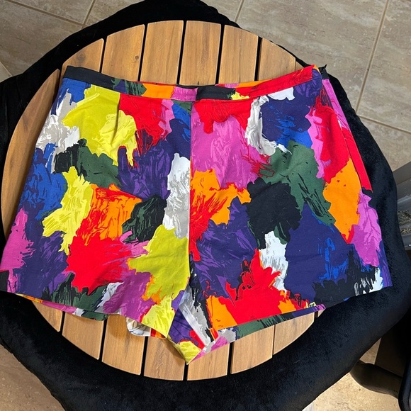 Kate Spade Saturday Shorts Multi Color
Size 8 - Picture 3 of 11